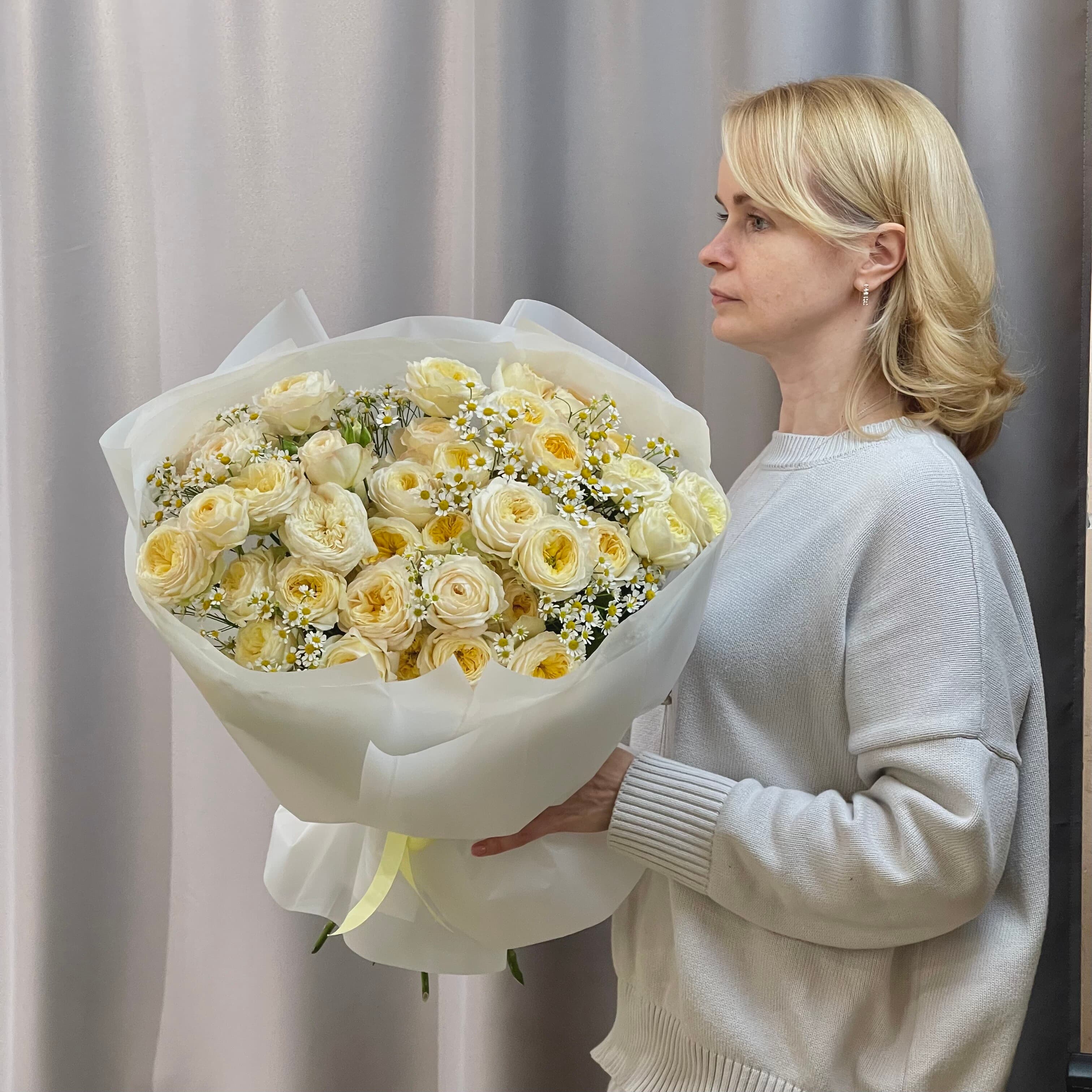 Дуо с кустовой Розой и Ромашкой 